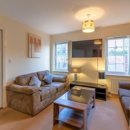 Newcastle City Centre Spacious Town House Free Parking And Wifi Newcastle upon Tyne Exterior foto