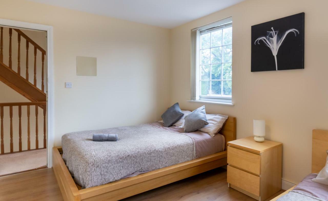 Newcastle City Centre Spacious Town House Free Parking And Wifi Newcastle upon Tyne Exterior foto