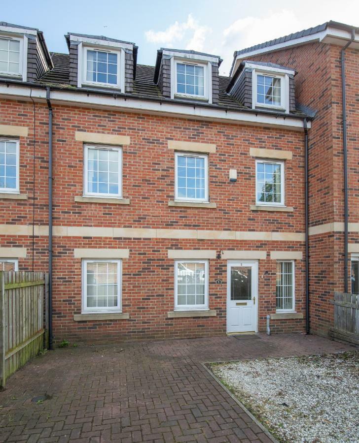 Newcastle City Centre Spacious Town House Free Parking And Wifi Newcastle upon Tyne Exterior foto