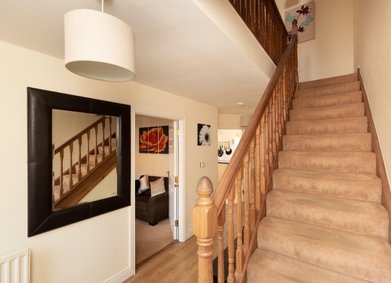 Newcastle City Centre Spacious Town House Free Parking And Wifi Newcastle upon Tyne Exterior foto