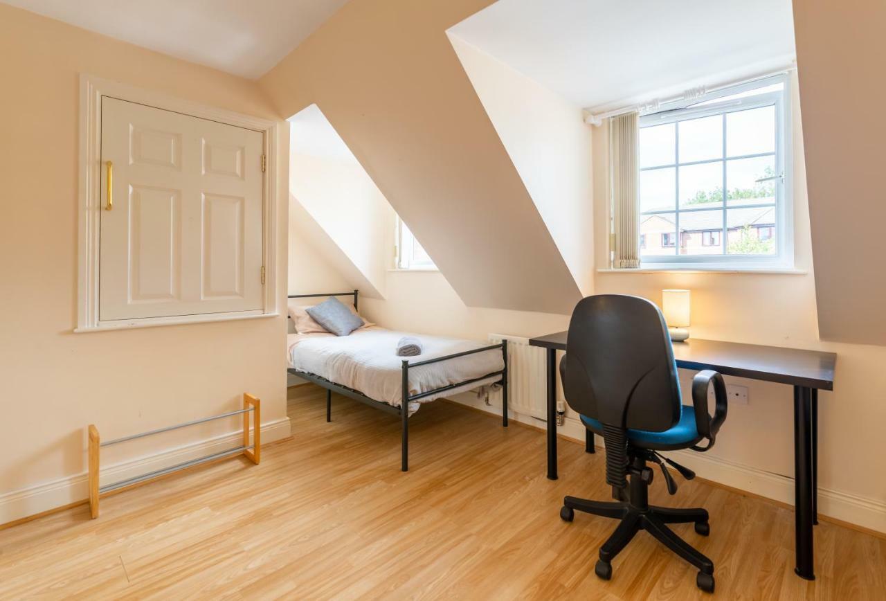 Newcastle City Centre Spacious Town House Free Parking And Wifi Newcastle upon Tyne Exterior foto
